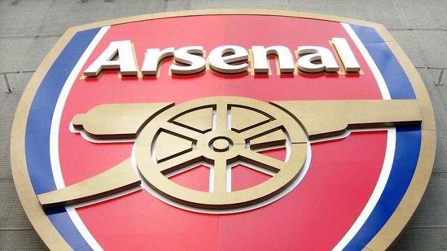 Arsenal pourrait recruter un défenseur de Ligue 1