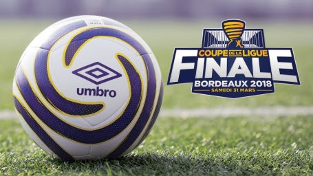 Umbro présente la nouvelle version du ballon de la Coupe de la Ligue