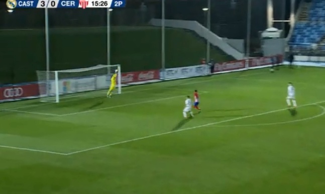 Luca Zidane enchaîne les boulettes avec l'équipe réserve du Real Madrid Luca Zidane enchaîne les boulettes avec l'équipe réserve du Real Madrid