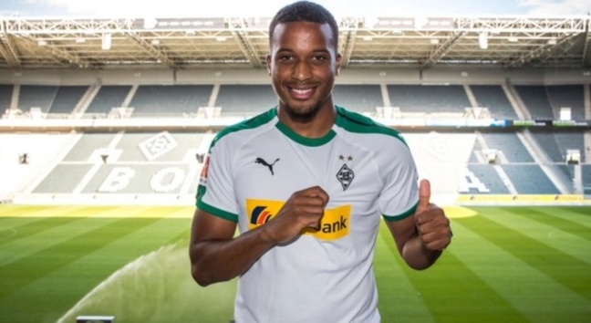 Equipe de France : Didier Deschamps suit Alassane Pléa Equipe de France : Didier Deschamps suit Alassane Pléa