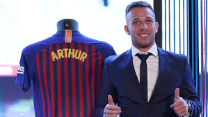Mercato Barça : Arthur déjà dans le viseur de Manchester City Mercato Barça : Arthur déjà dans le viseur de Manchester City