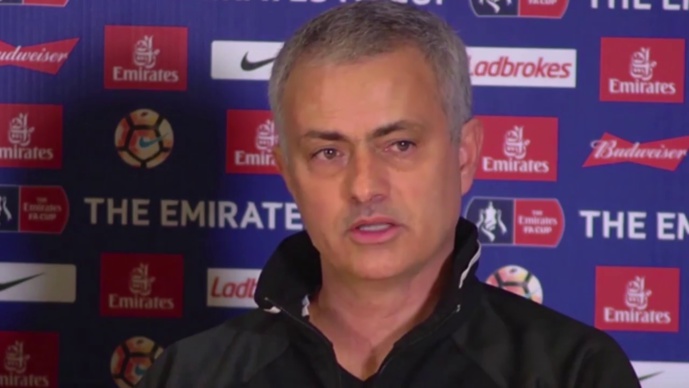 José Mourinho confirme un intérêt pour la Ligue 1 José Mourinho confirme un intérêt pour la Ligue 1