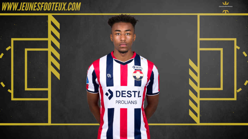 Mike Trésor Ndayishimiye, jeune attaquant belge est convoité par l'OGC Nice et l'Ajax Amsterdam Mike Trésor Ndayishimiye, jeune attaquant belge est convoité par l'OGC Nice et l'Ajax Amsterdam