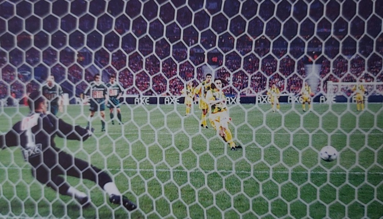 Penalty transformé par Olivier Monterrubio contre Sedan.