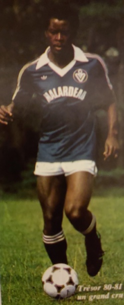 Passé par l'OM et Bordeaux, j'ai 65 sélections en Bleus. Qui suis-je ? Passé par l'OM et Bordeaux, j'ai 65 sélections en Bleus. Qui suis-je ?