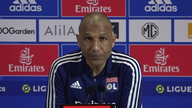 OL : la colère froide de Franck Passi après la défaite de Lyon face à Auxerre OL : la colère froide de Franck Passi après la défaite de Lyon face à Auxerre