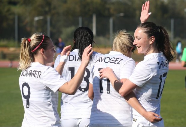 L'Équipe de France féminine en finale de l'Algarve Cup face aux USA