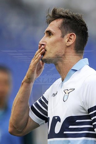 Lazio Rome : Miroslav Klose a décidé d'aller jusqu'au terme de son contrat Lazio Rome : Miroslav Klose a décidé d'aller jusqu'au terme de son contrat