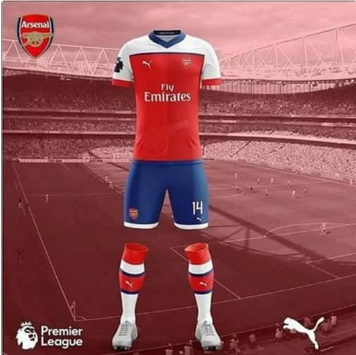 Le nouveau maillot d'Arsenal dévoilé ! Le nouveau maillot d'Arsenal dévoilé !