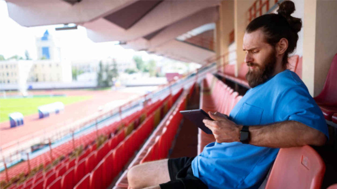 Les habitudes numériques des fans de foot pour tromper l'attente entre deux matchs Les habitudes numériques des fans de foot pour tromper l'attente entre deux matchs
