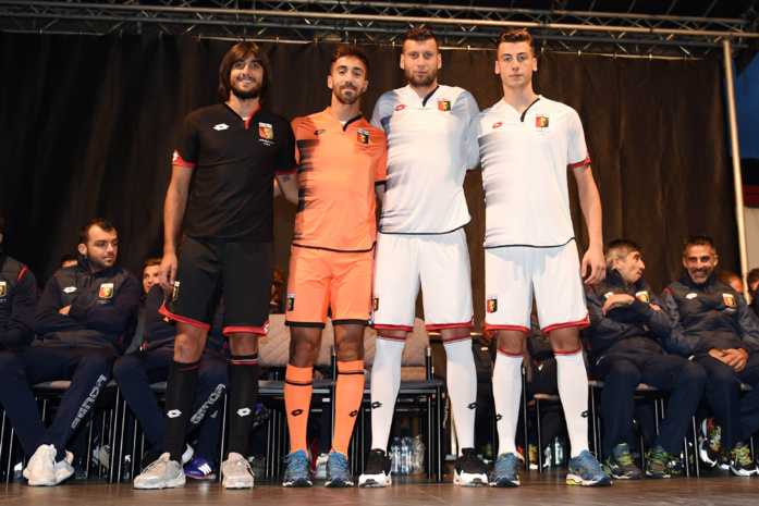 Lotto Sport Italia présente les nouveaux maillots du Genoa CFC 2016 - 2017