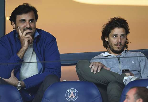 Gaston Gaudio avec l'émir du Qatar au Parc des Princes - Crédit  Goal.com