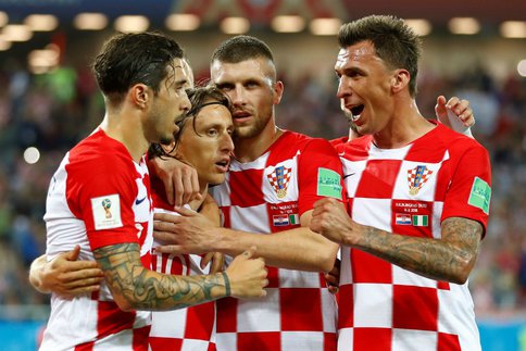 Super Well-dressed Eagles