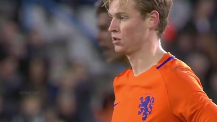 Frenkie De Jong a dit non au PSG pour le Barça