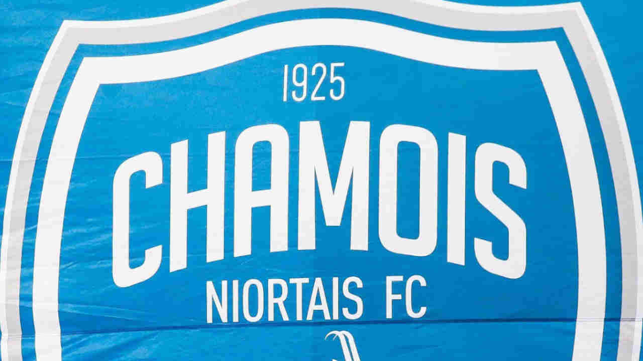 Niort : Hanouna refuse l'idée d'une baisse des salaires