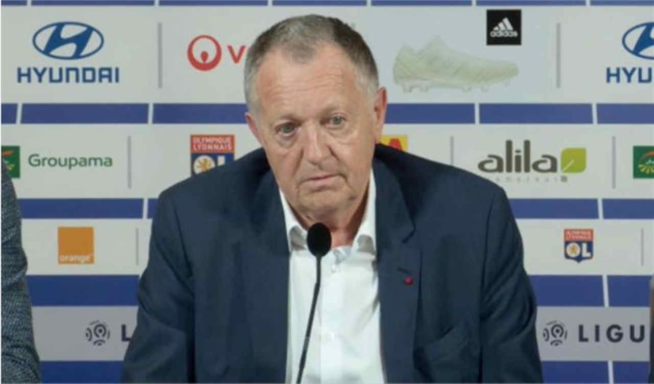 OL Foot : Aulas avant Lyon - Angers SCO (Ligue 1).