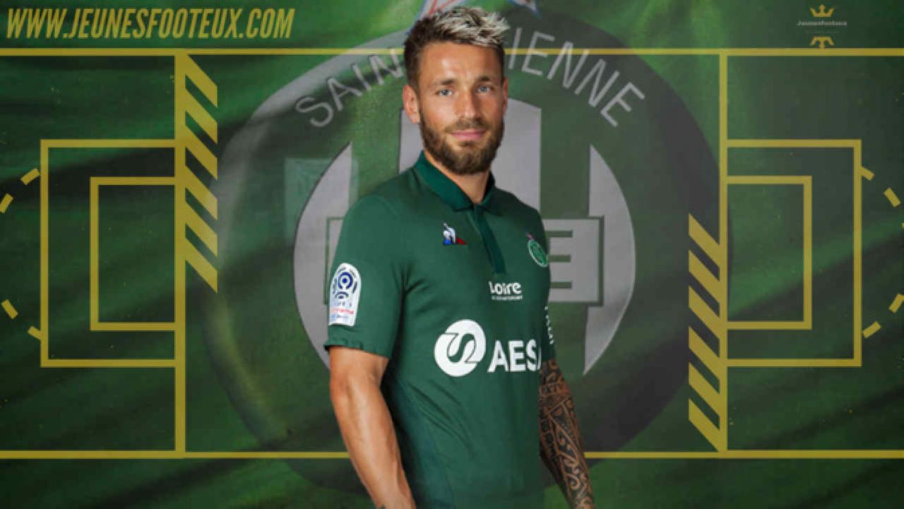 ASSE Foot : Mathieu Debuchy n'ira pas à Troyes.