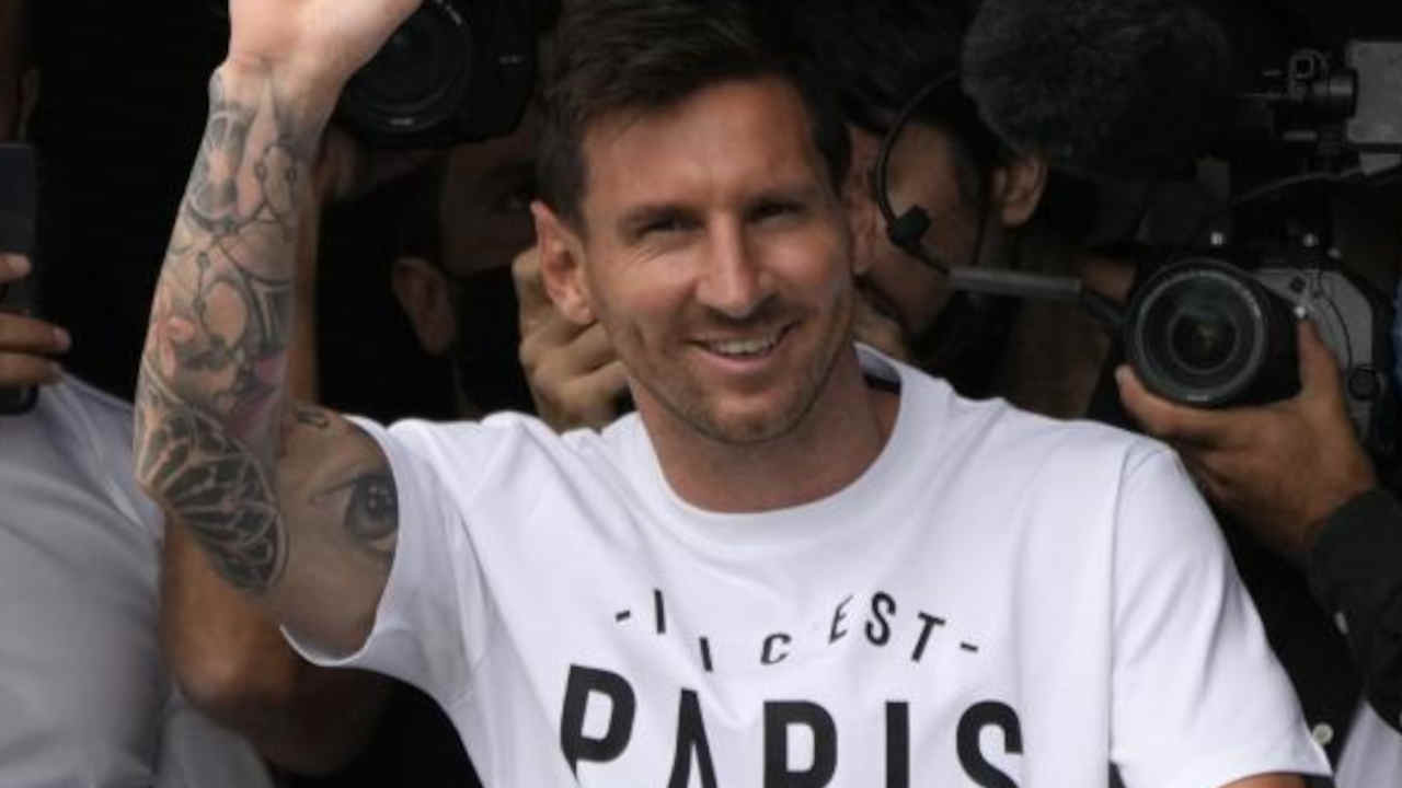 Barça : Aguero se confie sur le départ de Messi pour le PSG