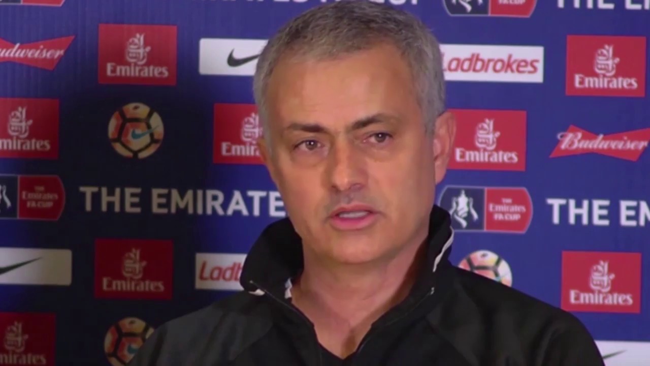 José Mourinho de retour en Premier League ? L'étrange rumeur