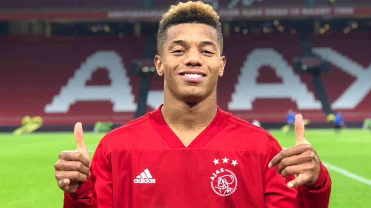 OL - Mercato : David Neres convoité par Lyon - Everton et Newcastle également intéressés 