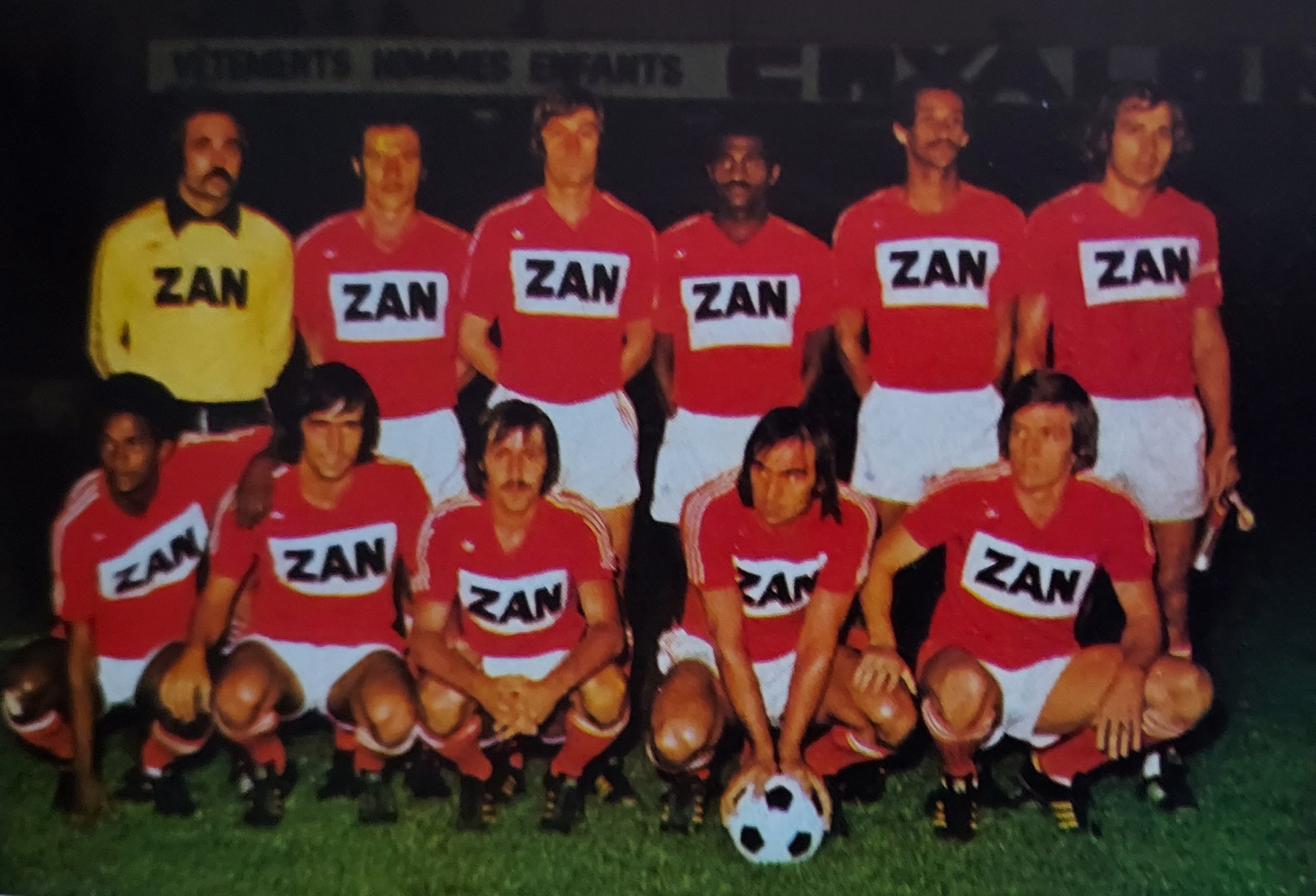 Aussi brave qu'agressif sur un terrain, il est adoré à Nîmes, Bordeaux et Montpellier !