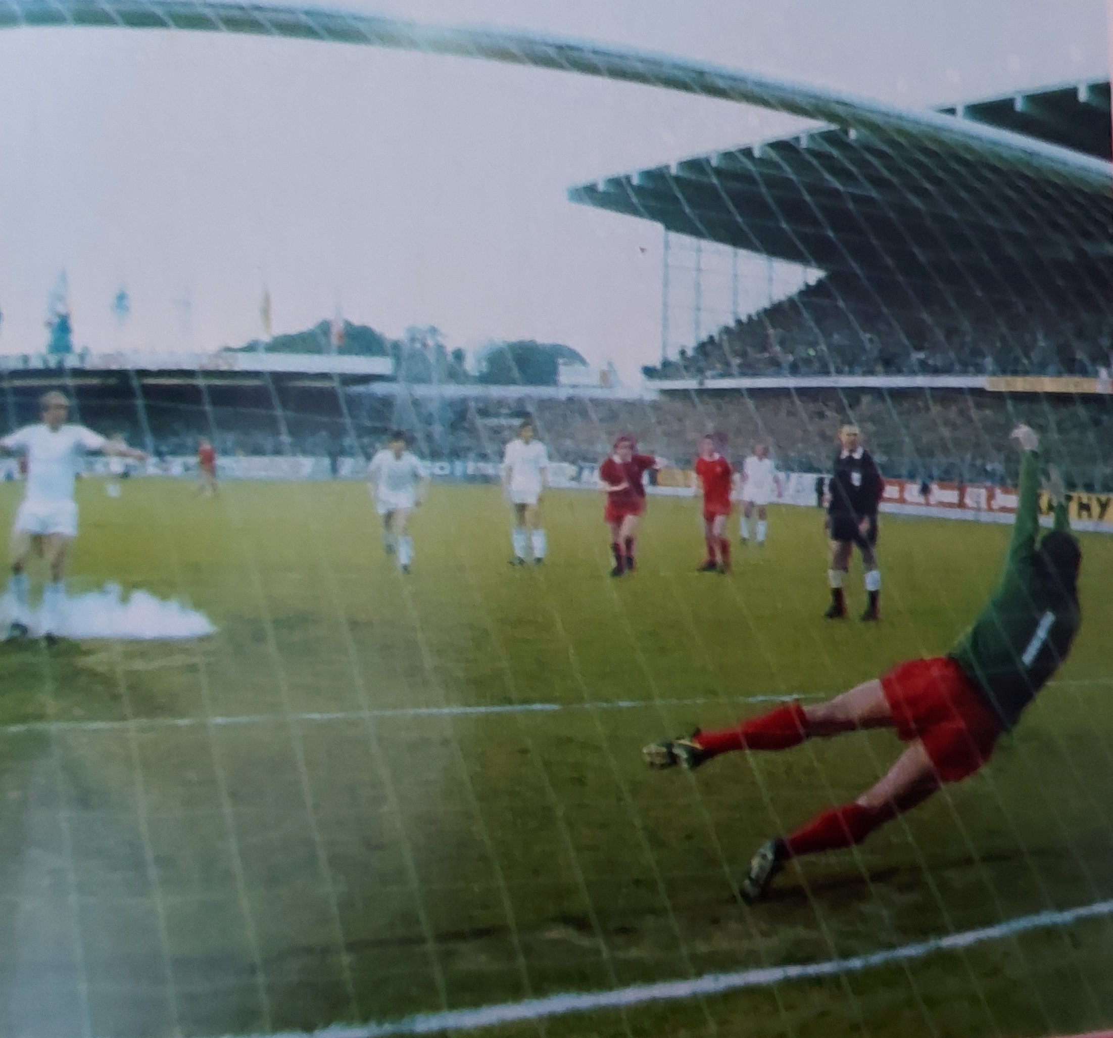 Cette équipe de Liverpool était incroyable et Anfield est magique, qui s'en souvient ?