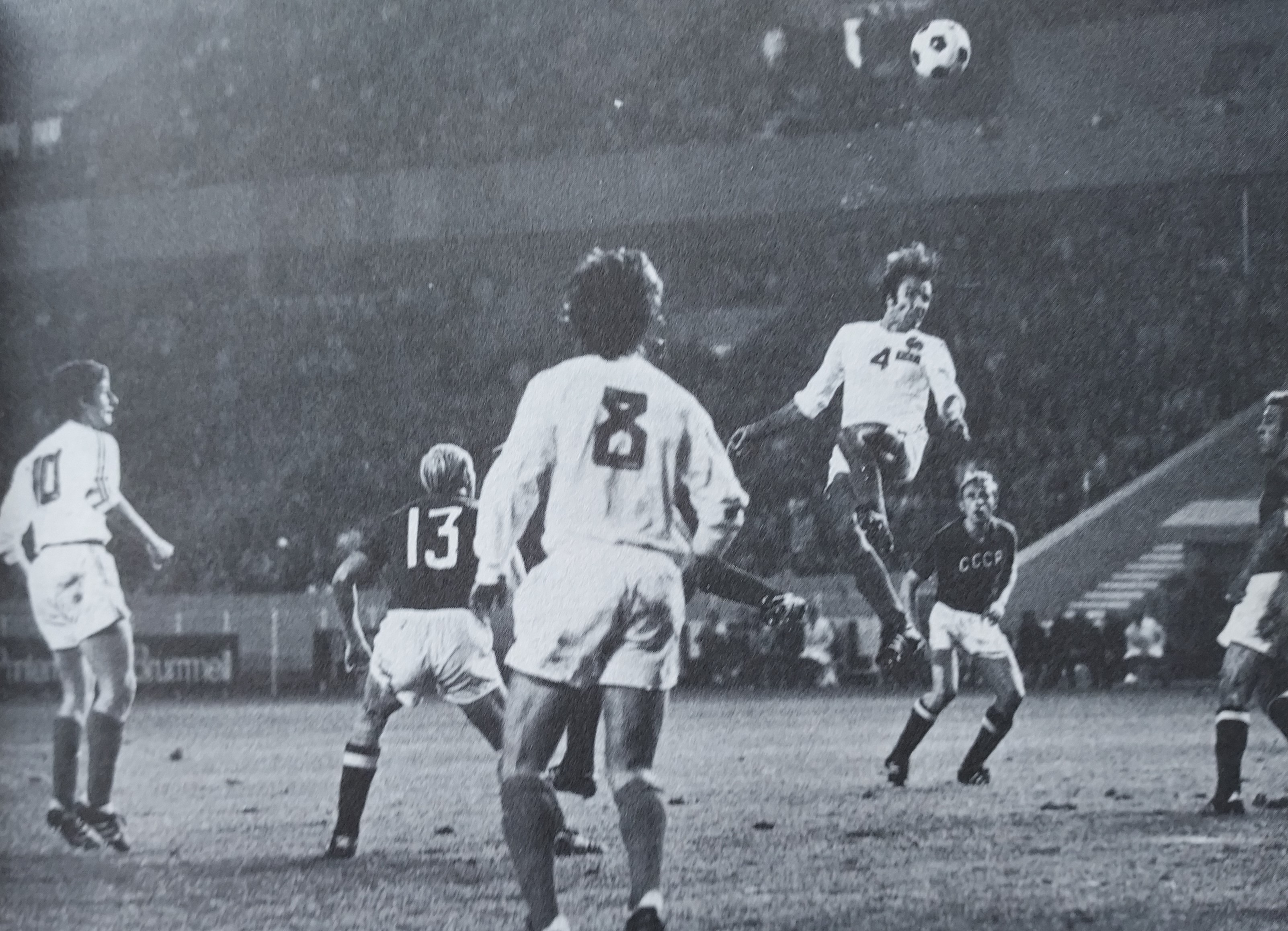 Adoré à Sochaux et Nice, cet ancien de Monaco et Besançon a eu 16 sélections en Bleus. Qui est-il ? Adoré à Sochaux et Nice, cet ancien de Monaco et Besançon a eu 16 sélections en Bleus. Qui est-il ?