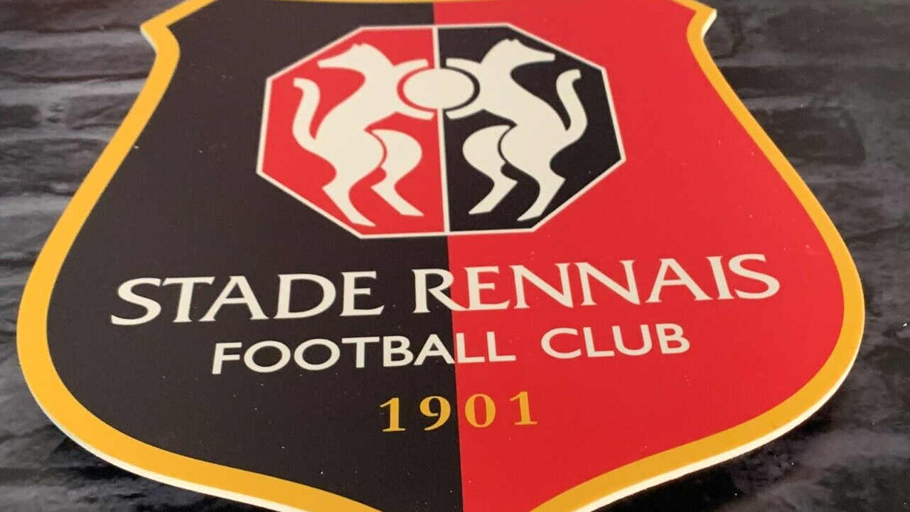 Le Stade Rennais dévoile son nouveau maillot domicile 2023-2024
