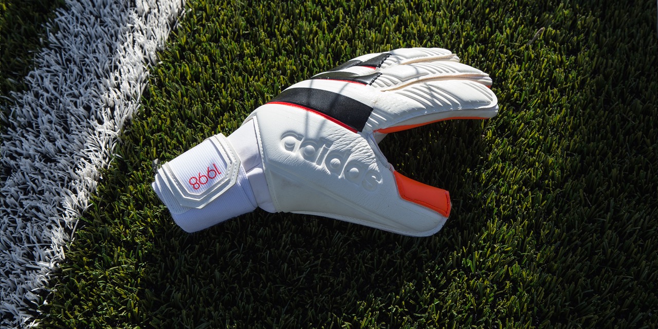 adidas lance le nouveau "History Pack", une collection de gants rétro