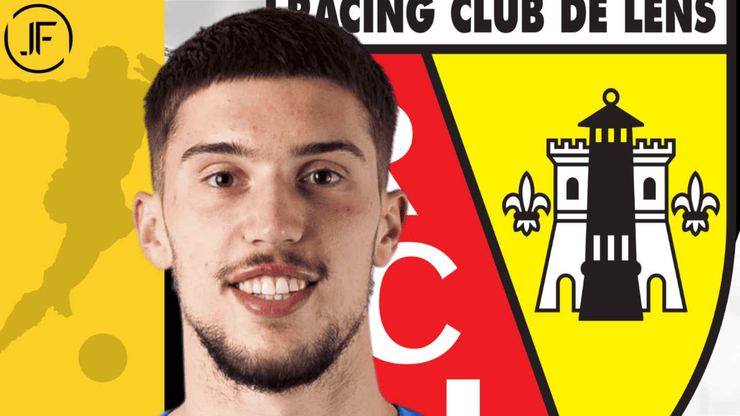 Robin Risser glisse un bon tacle à BlueCo avant RC Lens - RC Strasbourg