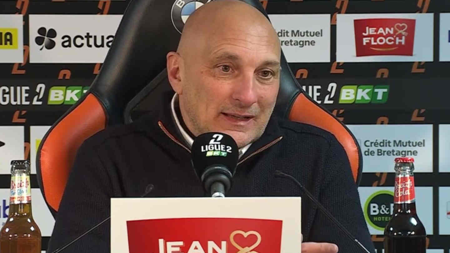 Pantaloni acte son départ du FC Lorient et tance ses dirigeants