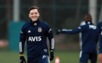 Fenerbahçe : Mesüt Özil "exclut de l'équipe première" jusqu'à nouvel ordre !