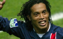 PSG : Ronaldinho détruit Luis Fernandez
