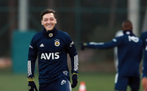 Fenerbahçe : Mesüt Özil "exclut de l'équipe première" jusqu'à nouvel ordre !