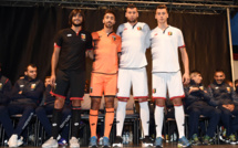 Lotto Sport Italia présente les nouveaux maillots du Genoa CFC 2016 - 2017