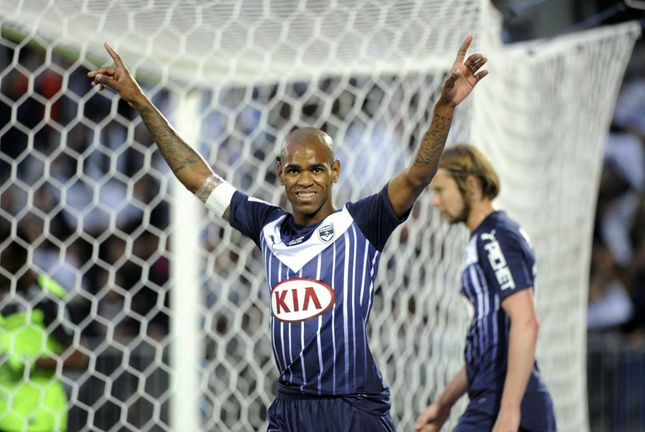 Une offre de Newcastle refusée par Bordeaux pour Diego Rolan