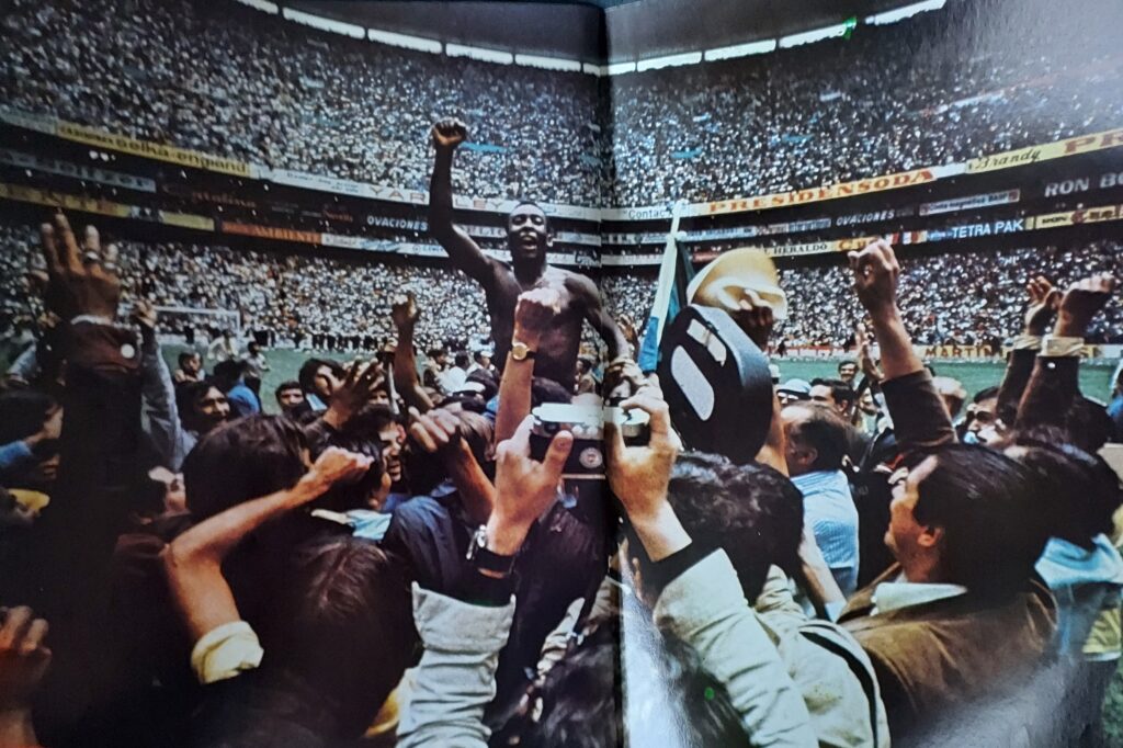 Pelé, comment un gamin des rues était devenu Roi