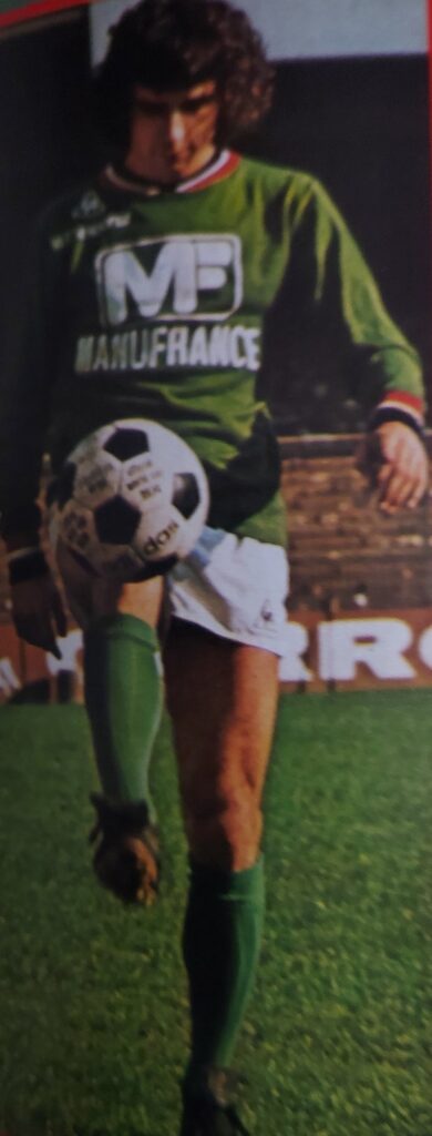 Passé par l'ASSE et le PSG, je totalise 49 sélections en Bleus. Qui suis-je ?