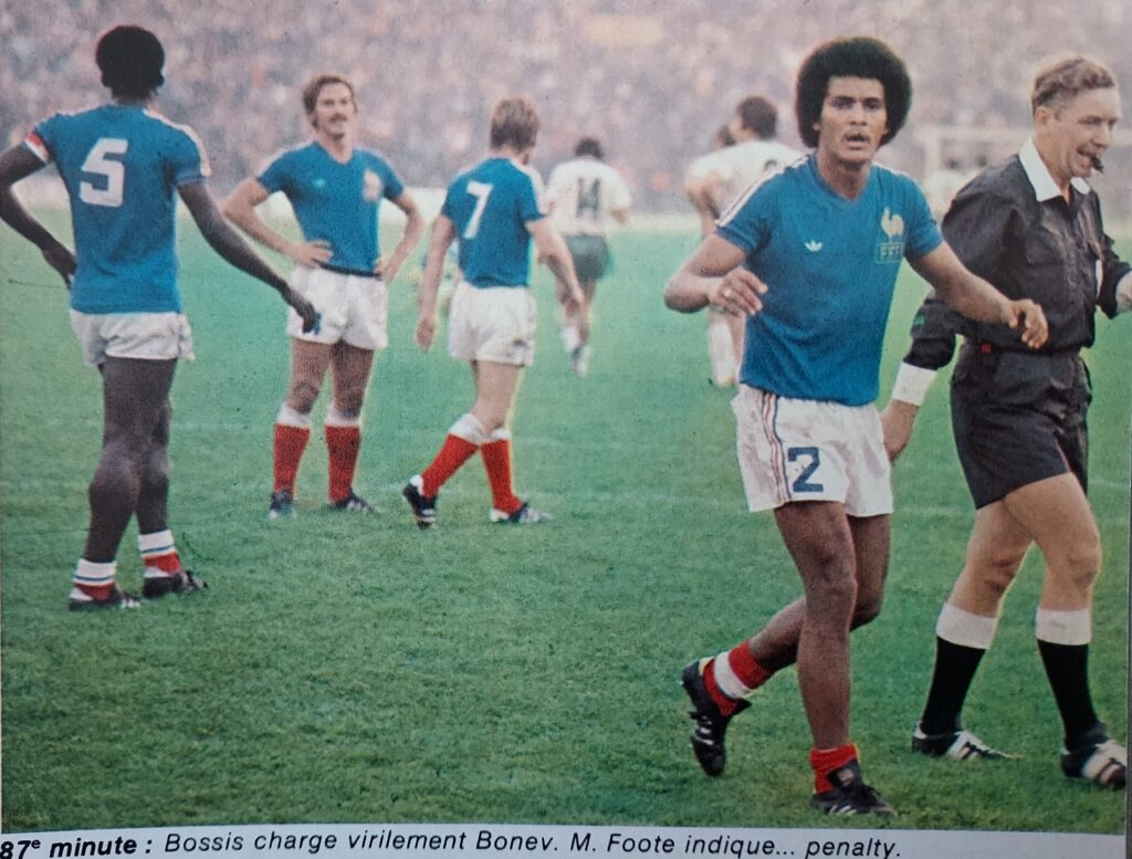 Le jour où Foote a fait mal à l'Equipe de France et à Thierry Rolland !