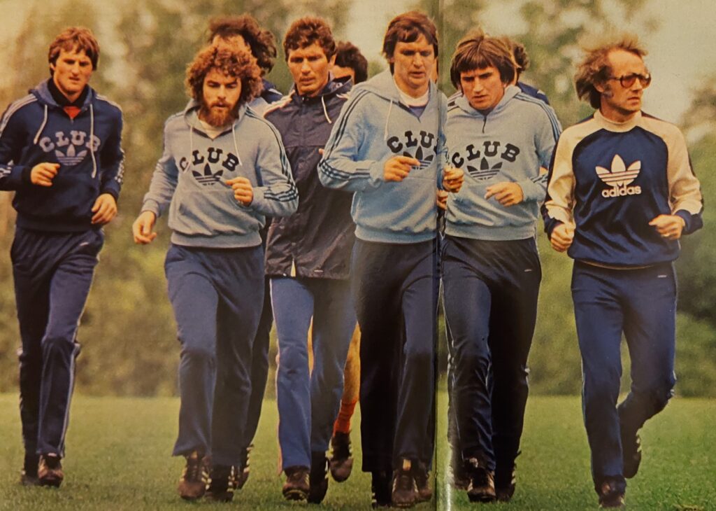 Cet Alsacien fera les beaux jours de Strasbourg et de l'OM, il compte 3 sélections en Bleus !