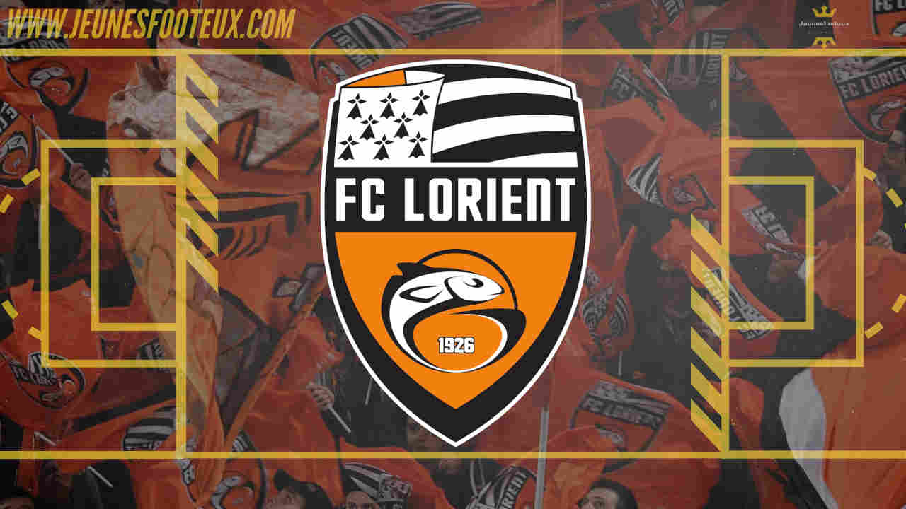 Le FC Lorient tient son gardien et fait le forcing pour un attaquant !