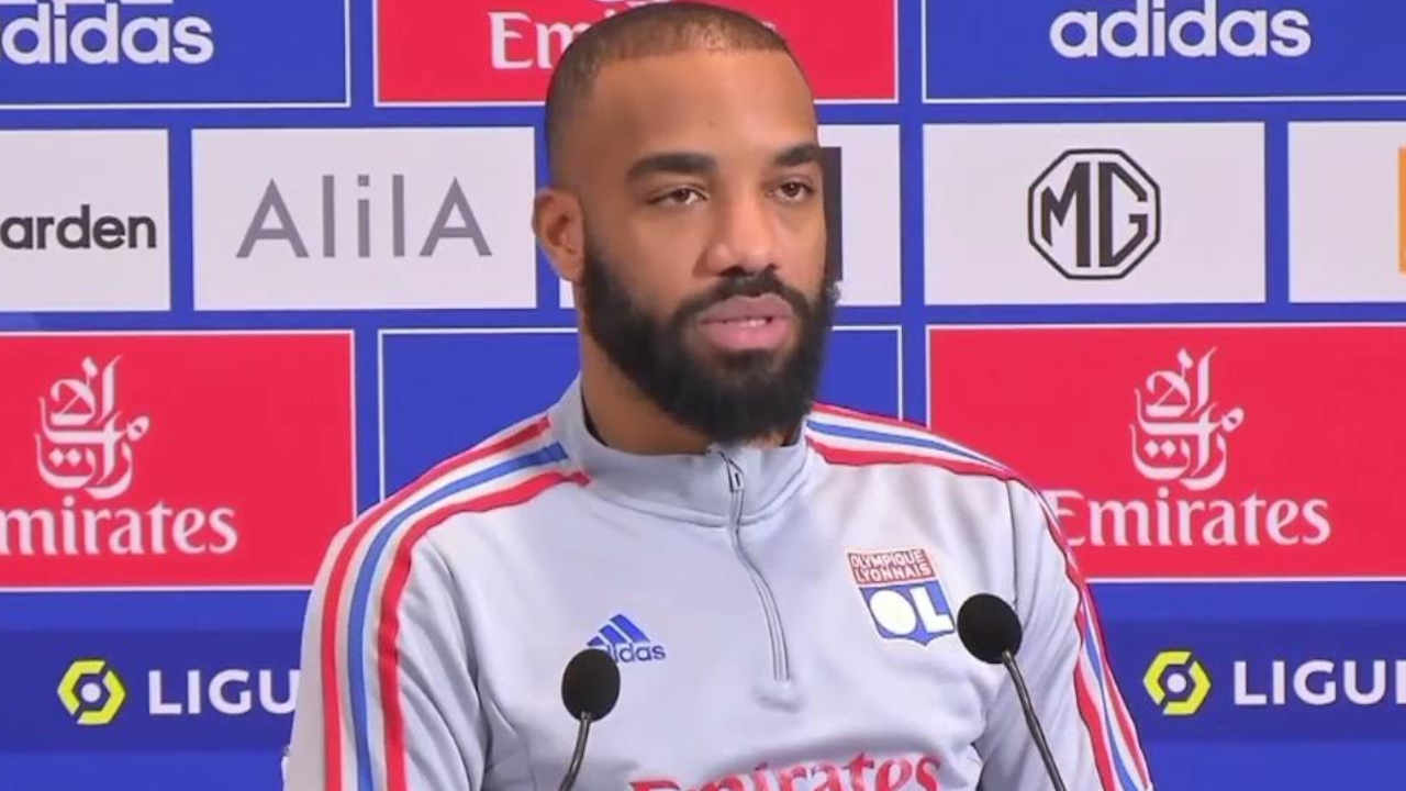 OL : Rayan Cherki pointé du doigt par Alexandre Lacazette ?