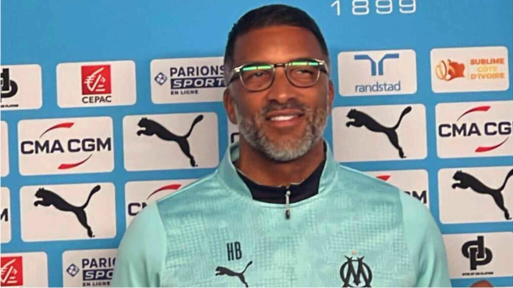OM : Habib Beye prend ses distances sur un sujet très sensible, loin du discours de De Zerbi